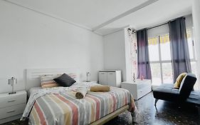 Apartamento Compartido Con Vista Al Puerto Valencia
